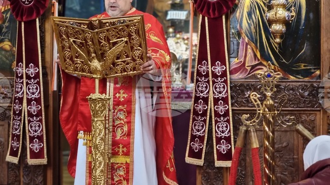 Нужни са покаяние и любов към ближния, а не формална праведност, призова отец Иван в катедралния храм „Св. Николай Чудотворец“ в Ямбол