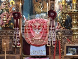 Ямбол - храм „Св. Николай Чудотворец“ - света литургия