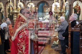 Ямбол - храм „Св. Николай Чудотворец“ - света литургия