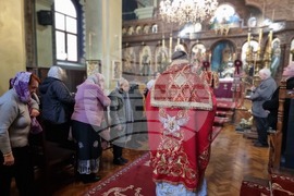 Ямбол - храм „Св. Николай Чудотворец“ - света литургия