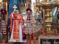 Ямбол - храм „Св. Николай Чудотворец“ - света литургия