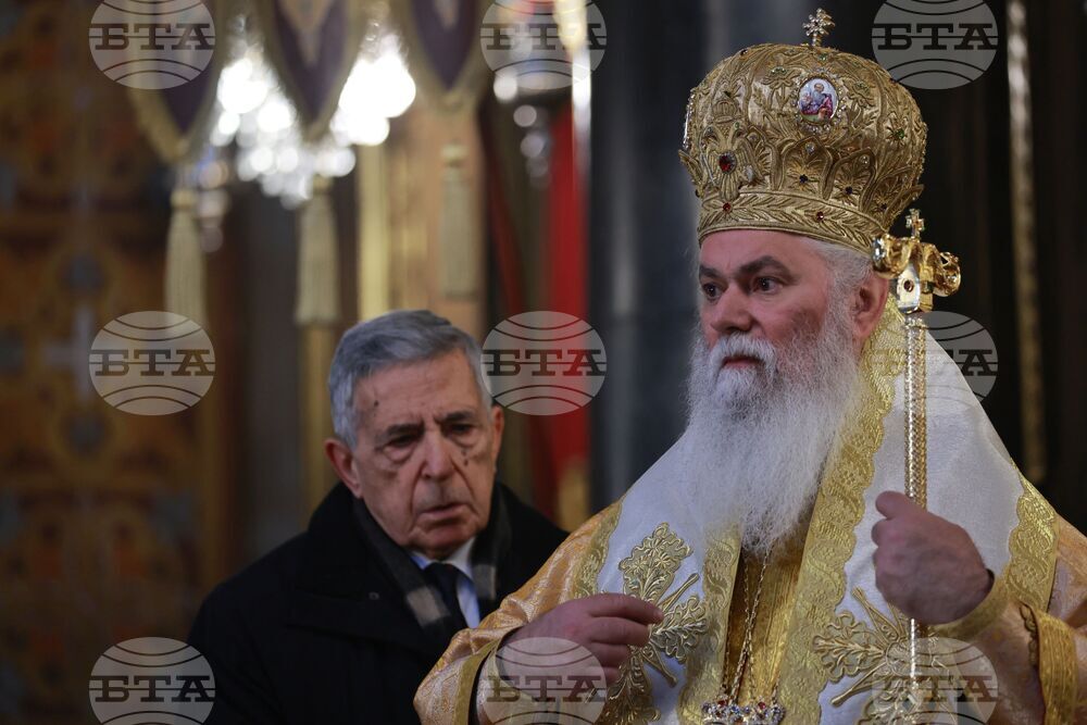 Храм „Св. Неделя“ - литургия