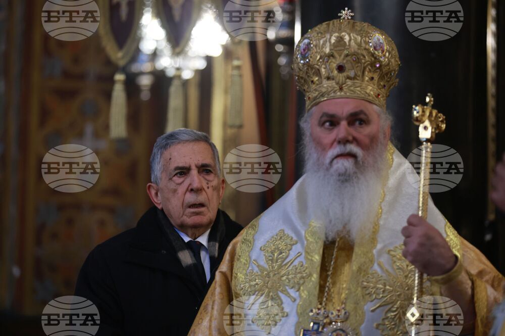 Храм „Св. Неделя“ - литургия