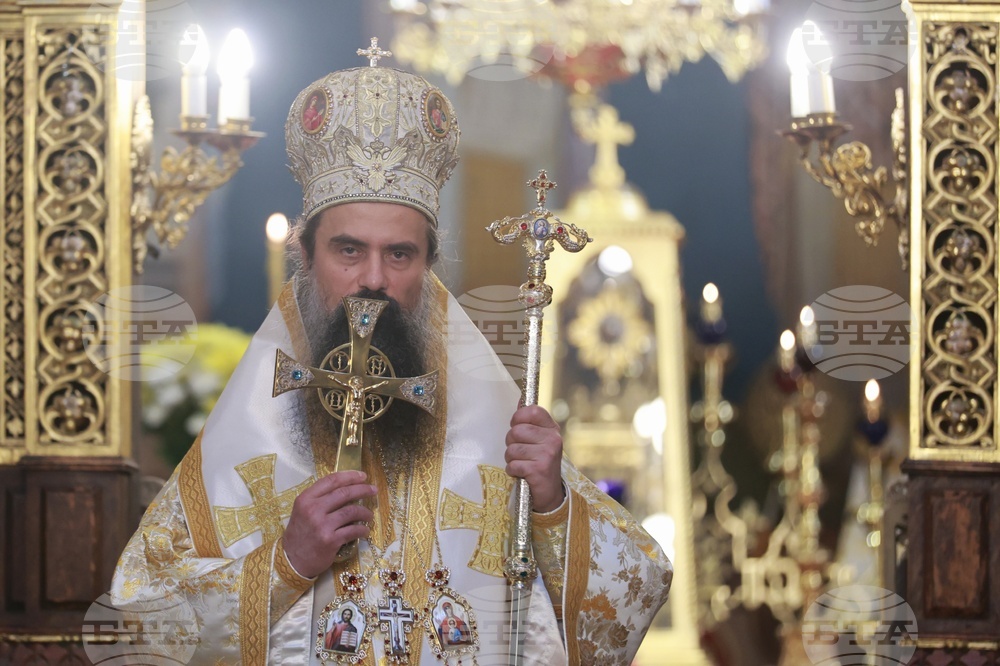 Храм „Св. Неделя“ - литургия