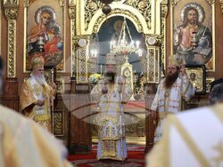 Храм „Св. Неделя“ - литургия