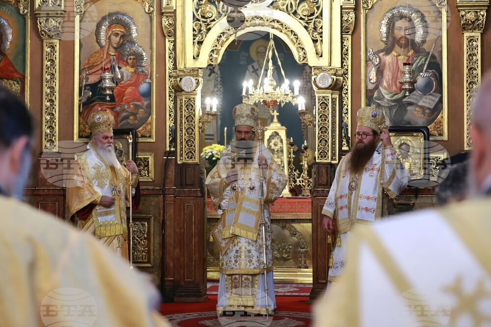 Храм „Св. Неделя“ - литургия