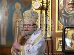 Храм „Св. Неделя“ - литургия