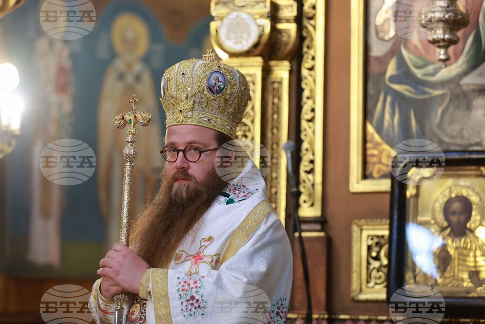 Храм „Св. Неделя“ - литургия