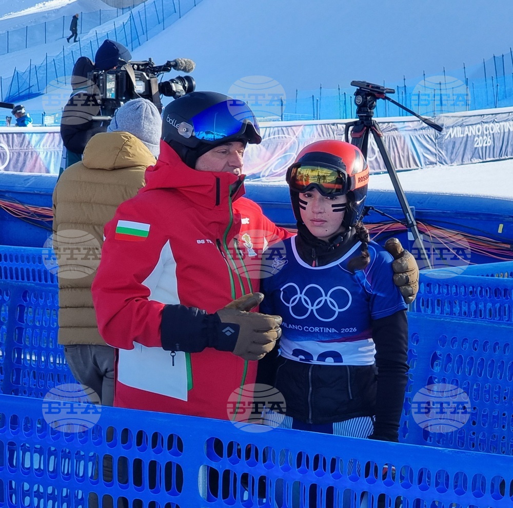 Snowboarder Malena Zamfirova Narrowly Defeated in Parallel Giant Slalom Round of 16