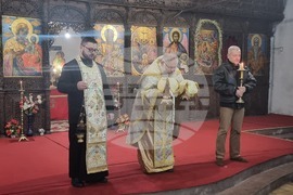 Плевен - храм „Свети Николай“ - неделно богослужение