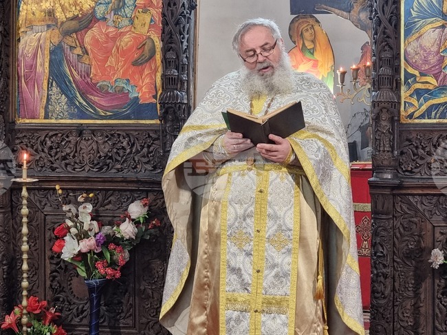 Плевен - храм „Свети Николай“ - неделно богослужение