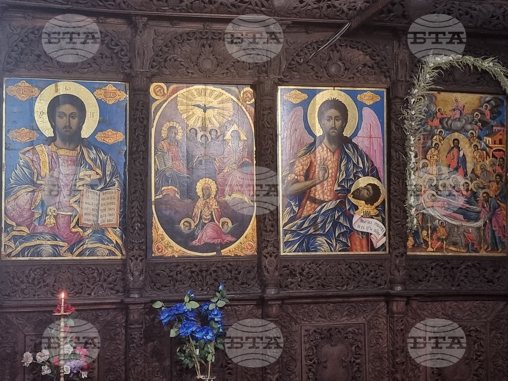 Плевен - храм „Свети Николай“ - неделно богослужение