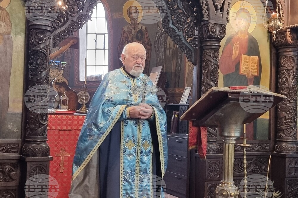 Шумен – неделна служба – църква „Свето Възнесение“