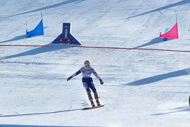 Радослав Янков отпадна на осминафиналите в паралелния гигантски слалом от Световната купа по сноуборд в Криница