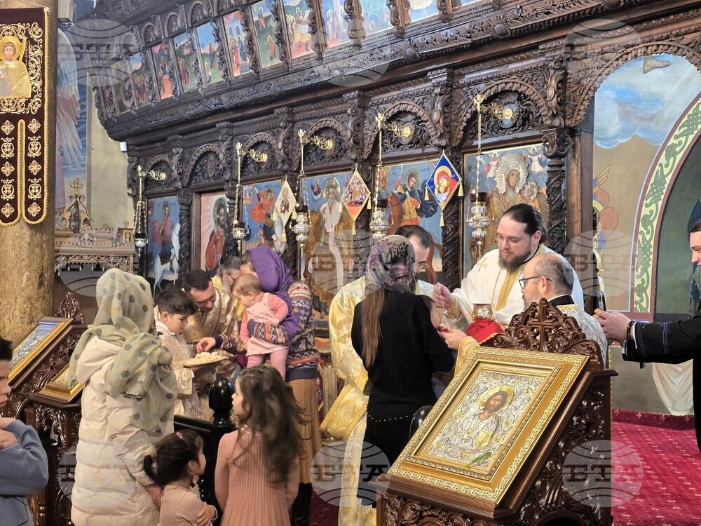 В сливенския храм „Св. Димитър Солунски“ архимандрит Стефан говори за духовния смисъл на подготвителния период преди Великия пост