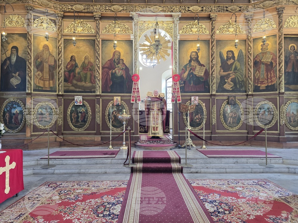 Свищов - храм „Света Троица“ - представяне на музикален албум