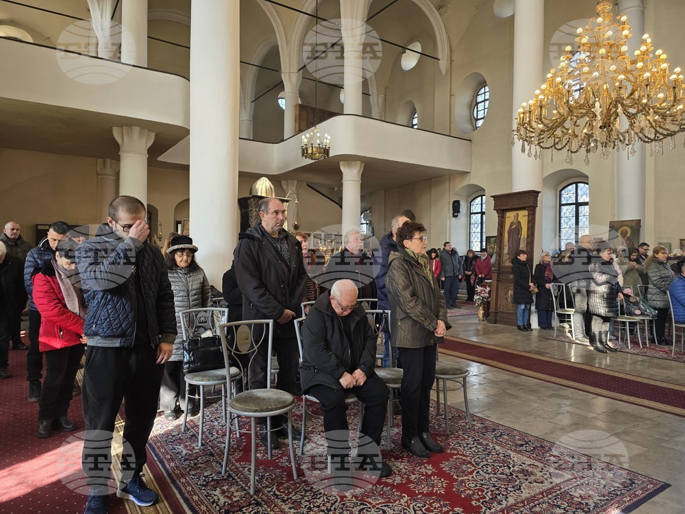 Свищов - храм „Света Троица“ - представяне на музикален албум