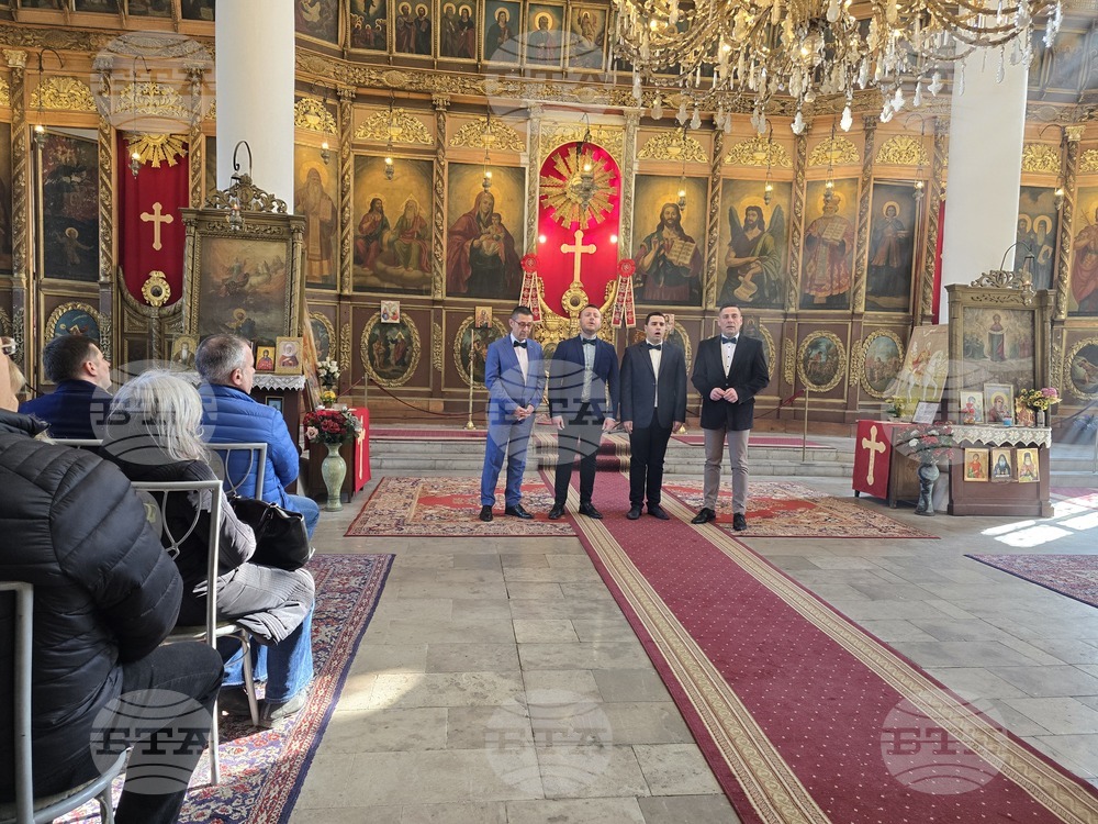 Свищов - храм „Света Троица“ - представяне на музикален албум