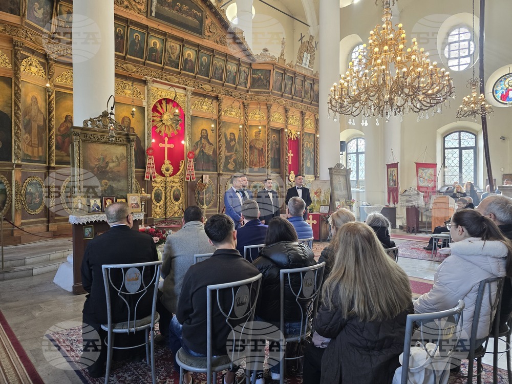 Свищов - храм „Света Троица“ - представяне на музикален албум