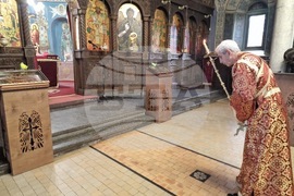 Търговище – храм „Св. Успение Богородично“ – неделна служба и проповед