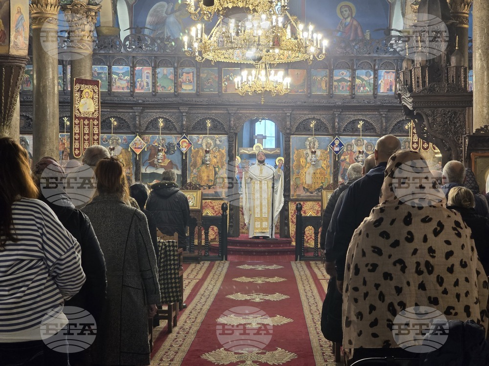 Сливен - света Литургия - Неделя на Блудния син