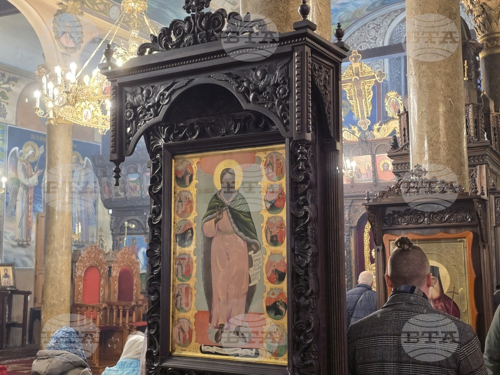 Сливен - света Литургия - Неделя на Блудния син