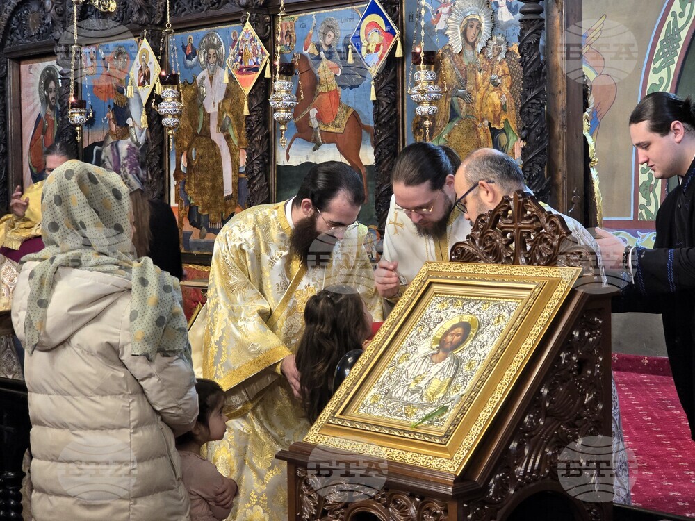 Сливен - света Литургия - Неделя на Блудния син