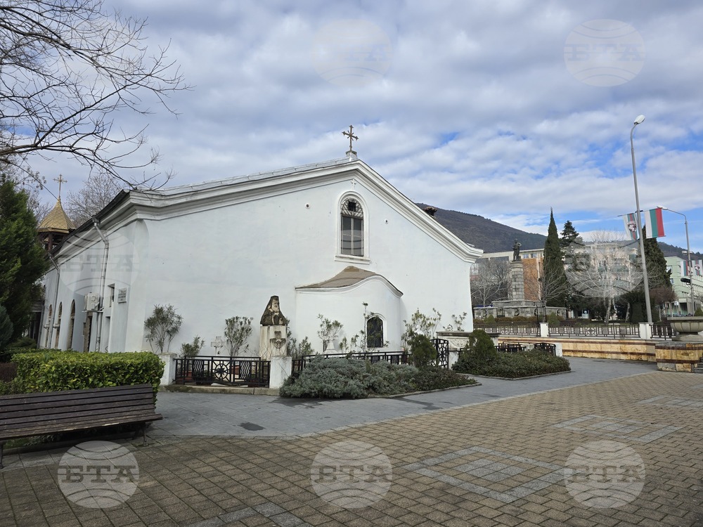 Сливен - света Литургия - Неделя на Блудния син