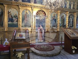 Ловеч - храм „Света Троица“- литургия