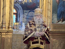 Ловеч - храм „Света Троица“- литургия