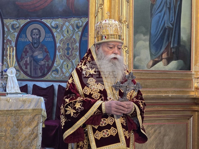  Ловеч - храм „Света Троица“- литургия