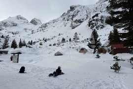 Курортен комплекс Мальовица - хижа „Мальовица“