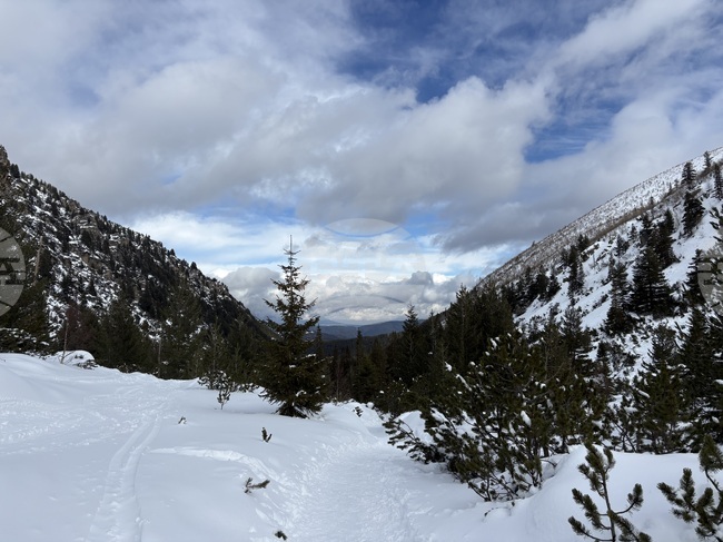 Условията в планините са подходящи за туризъм, съобщиха от Планинската спасителна служба на БЧК