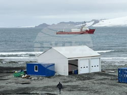 Българската телеграфна агенция (БТА) откри на 9 февруари 2024 г. Национален пресклуб в българската антарктическа база „Св. Климент Охридски” на остров Ливингстън. Снимка: БТА, архив