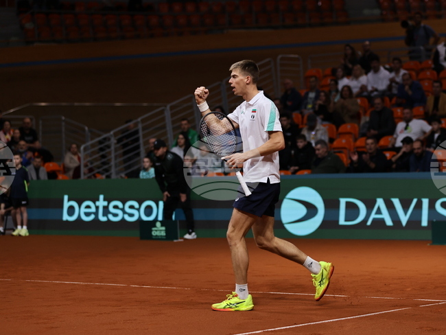 Нестеров стартира с победа в квалификациите на турнир по тенис от сериите "Чалънджър" в Швейцария, Донски допусна поражение на сингъл в Индия