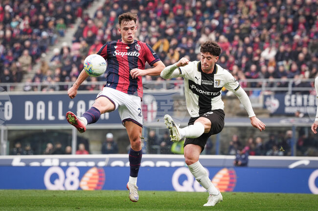 Парма взе трите точки при гостуването на Болоня с гол в последните секунди