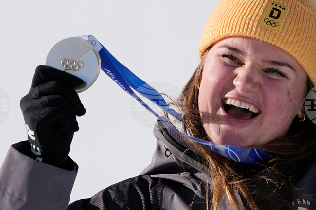 Осем комплекта отличия бяха разпределени във втория състезателен ден на Олимпийските игри в Милано-Кортина