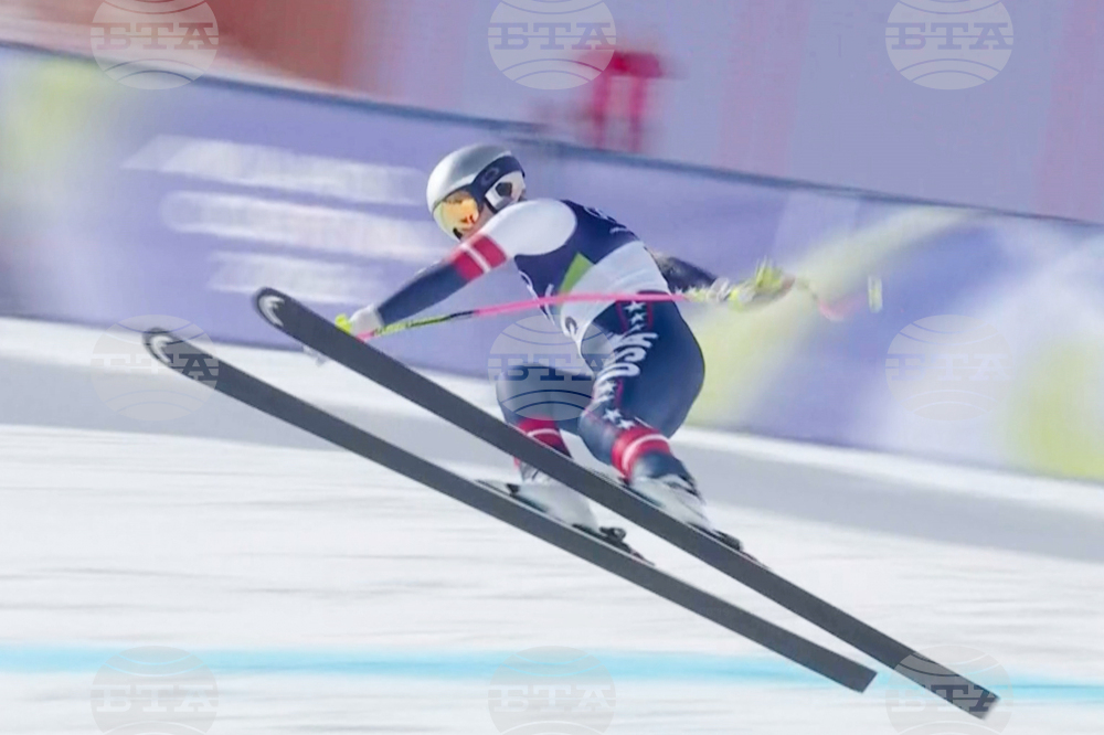 Треньорът от американския ски отбор Алекс Хьодлмозер смята, че Линдзи Вон може да е счупила подбедрицата си