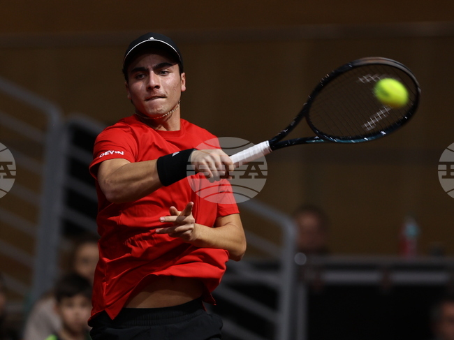 Иван Иванов постигна победа на сингъл на турнир по тенис в Португалия