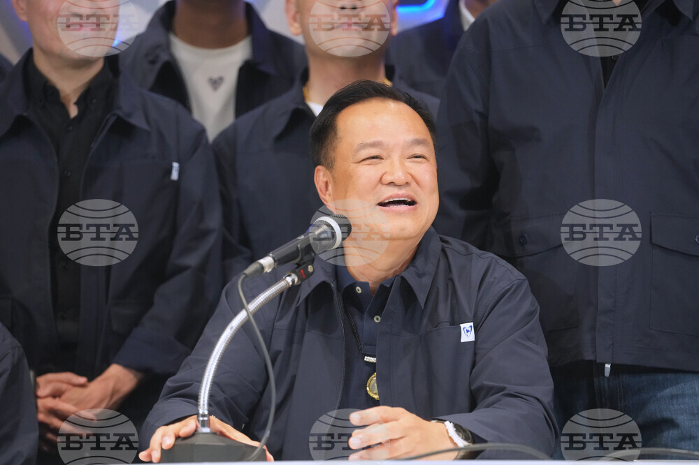 Тайландският премиер обеща да затвори границата със съседна Камбоджа и да построи стена по нея