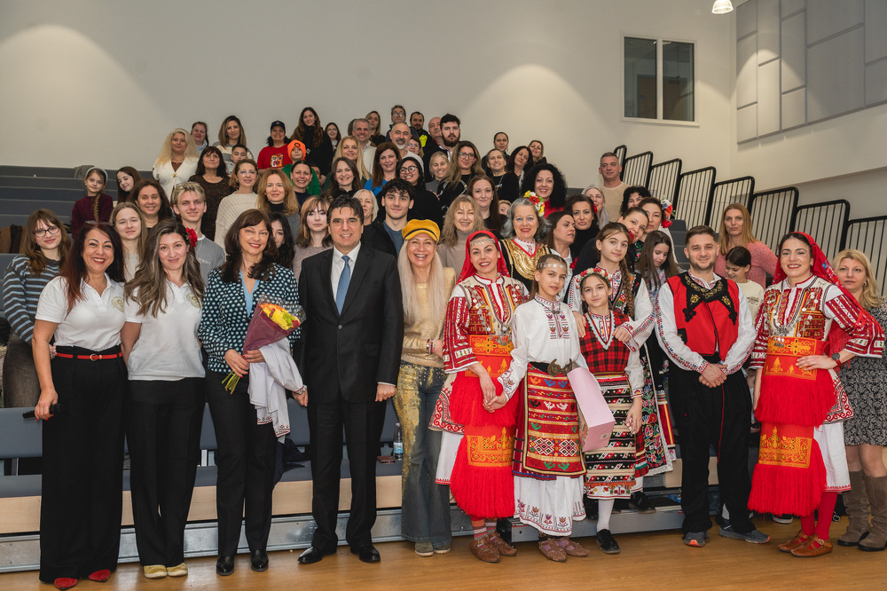 Журналистът Милена Милотинова представи своя филм „Магията на българското хоро“ в Лондон по покана на Асоциацията „Българско наследство“ 