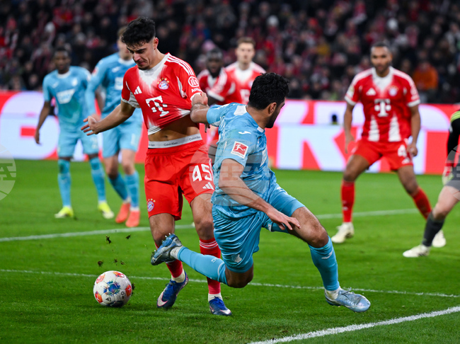 Две дузпи на Кейн и хеттрик на Луис Диас осигуриха убедителна победа над 3-ия в Бундеслигата Хофенхайм