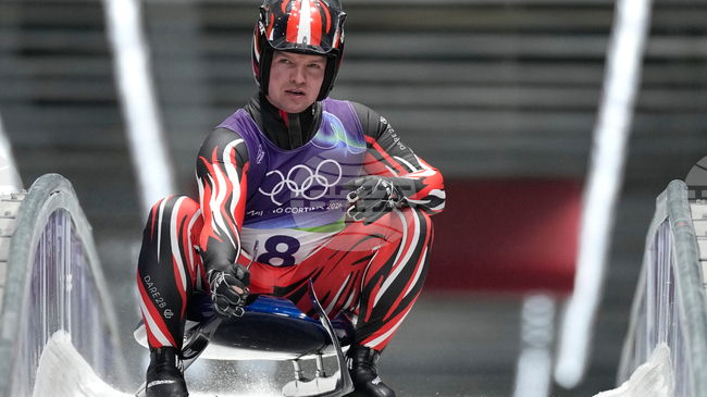 Състезател по спускане с шейни, който участва на Олимпиадата в Милано-Кортина стана баща за втори път