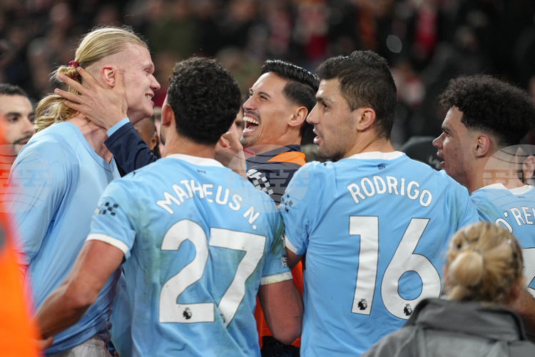 Тимът на Манчестър Сити победи Ливърпул с 2 1 като гост