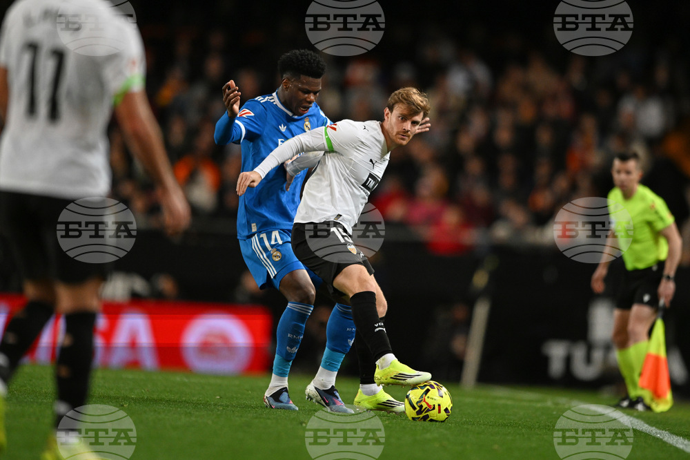 Валенсия се наложи в градското дерби с Леванте