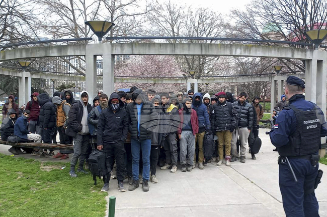 Комисариатът за бежанците и миграцията на Сърбия: Над 54 000 семейства са получили подкрепа; броят на разселените от Косово расте