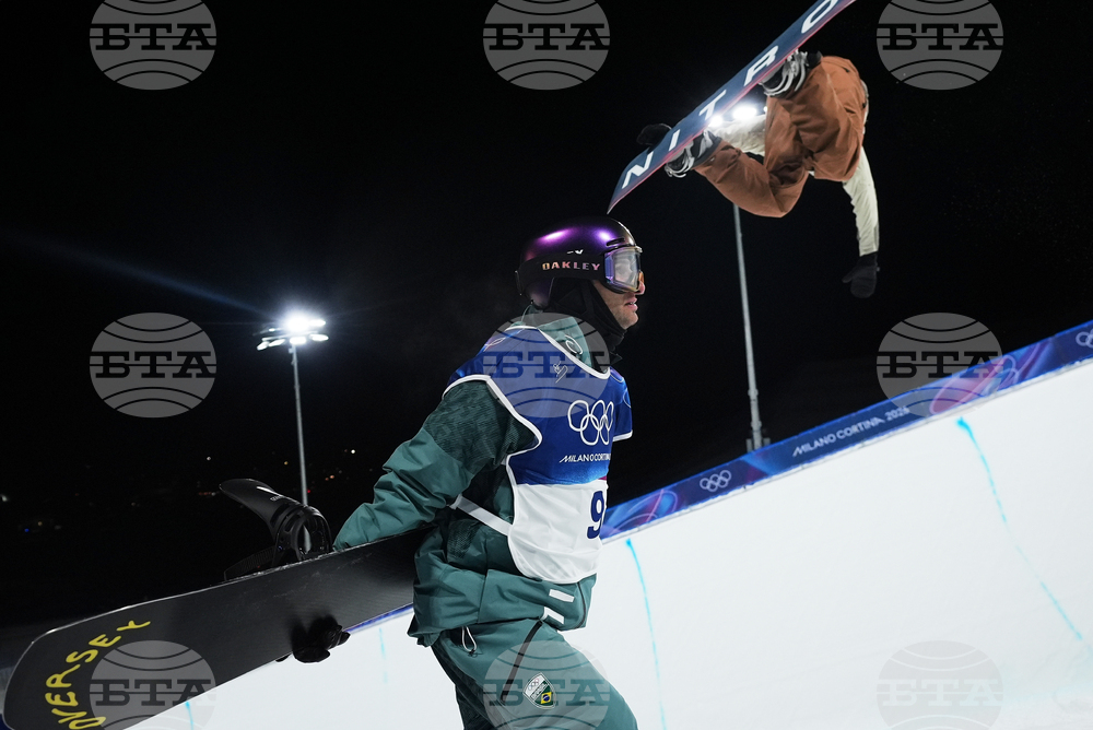 APTOPIX Milan Cortina Olympics Snowboard