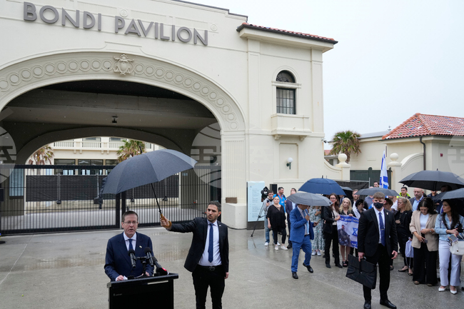 Насилието срещу евреи се е увеличило до най-високото си равнище от три десетилетия на фона на войните в Близкия изток, сочи доклад