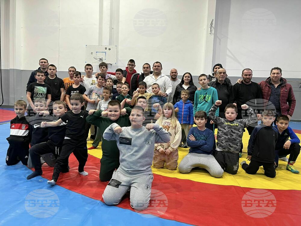 В Асеновград откриха обновената зала „Асеновец“