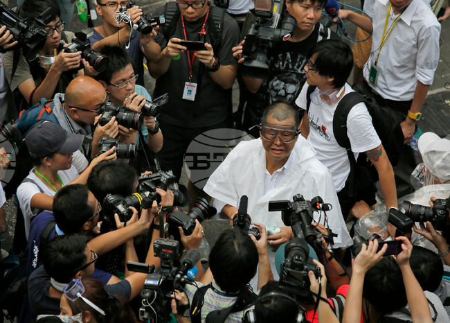 Медийният магнат Джими Лай е заслужил да бъде строго наказан съгласно закона, заяви Китай